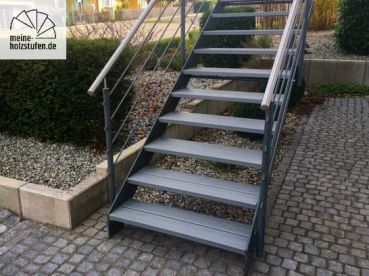 Aussentreppenstufen WPC Grau